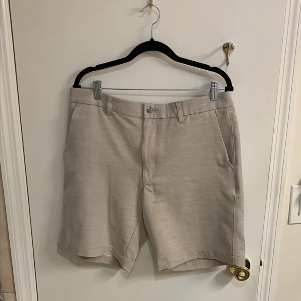 Callaway Tan Flat Front Golf Shorts Lightweight Casual in Sz 34